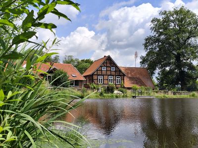 bruchmühlen_aussenansicht_muehlenteich