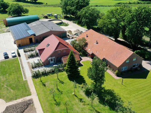 viebenhof Luftaufnahme Hof und Garten viebenhof Luftaufnahme Hof und Garten