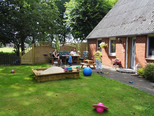 Garten vor dem Ferienhaus Garten vor dem Ferienhaus