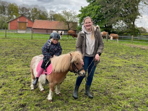 kuhle_auszeit_geführtes ponyreiten kuhle_auszeit_geführtes ponyreiten