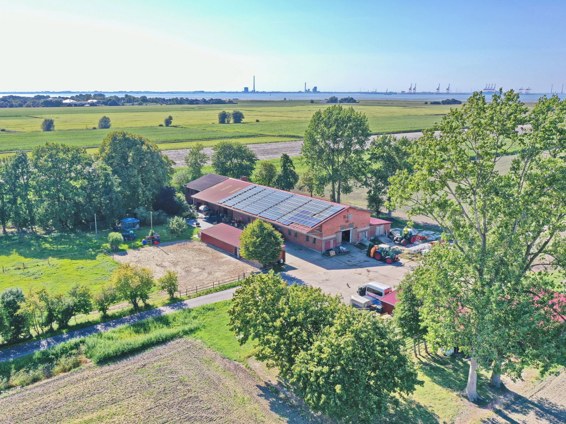 ferienhof bruns_hofansicht_luftaufnahme ferienhof bruns_hofansicht_luftaufnahme