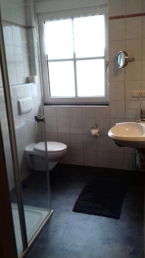 DU/WC