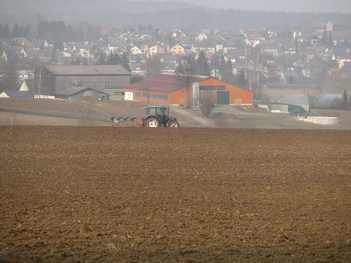 Stall aus der Ferne