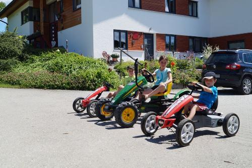 Kinder