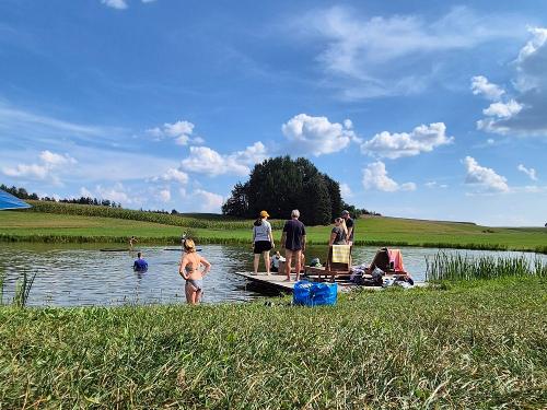 Wasserspaß am eigenen Badeteich