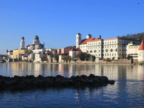 Sightseeing in Passau by Hajo Dietz Stadt Passau