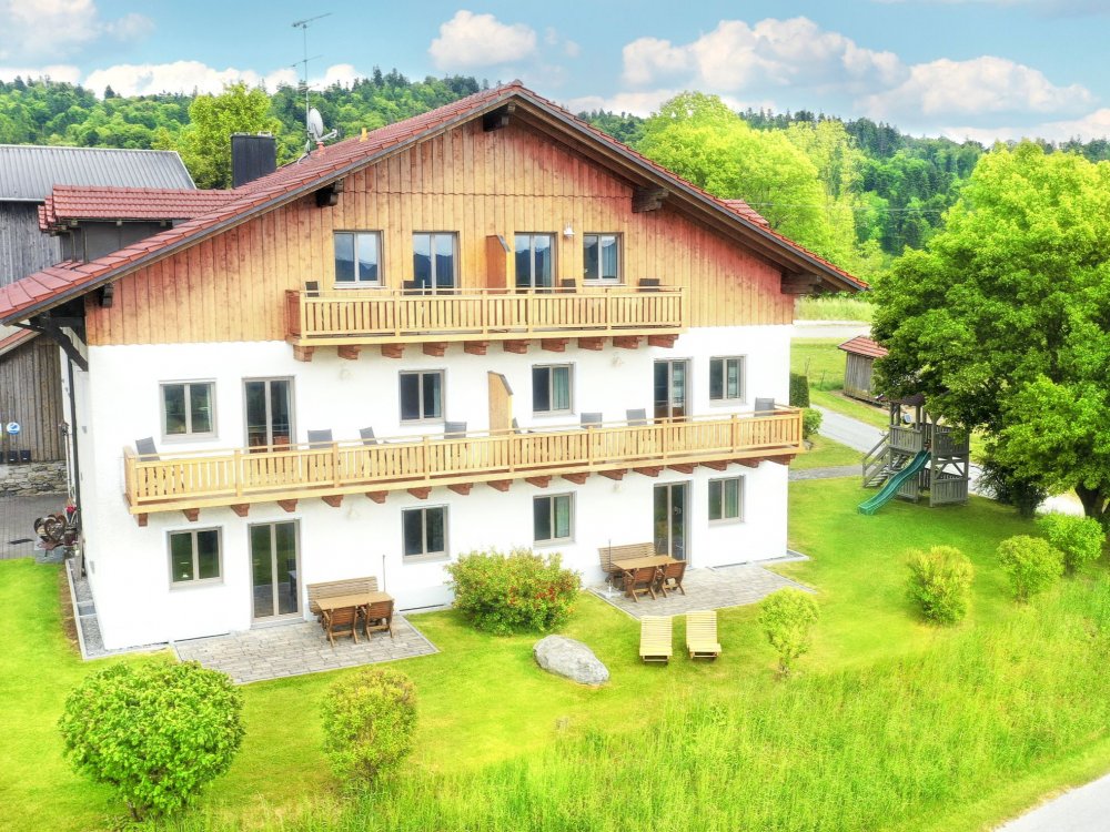 Landhaus Altweck by Bernhard Watzinger