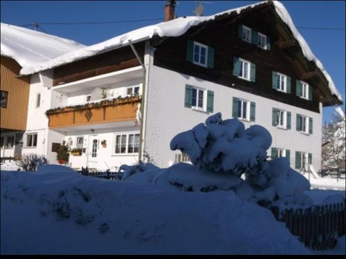 Haus im Winter
