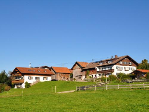 Unser Hof in wunderschöner Alleinlage