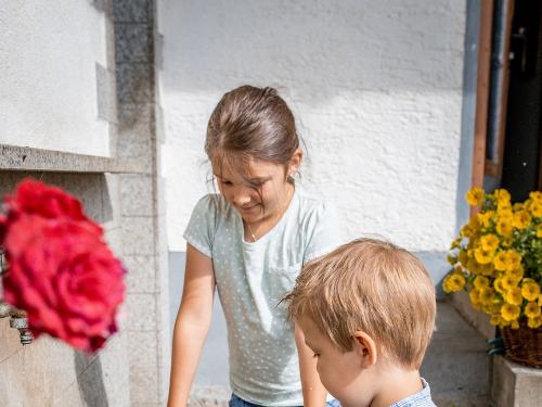 Wasser das Anziehungsmagnet Wasser das Anziehungsmagnet