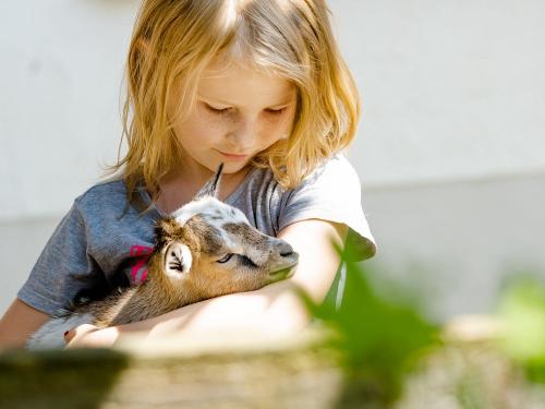 Linda mit Ziege_013 Linda mit Ziege_013