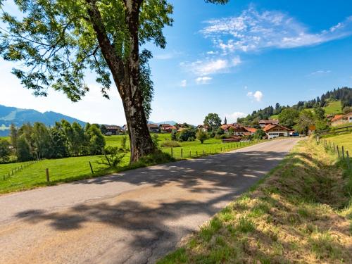 Faistenoy_001 Faistenoy_001