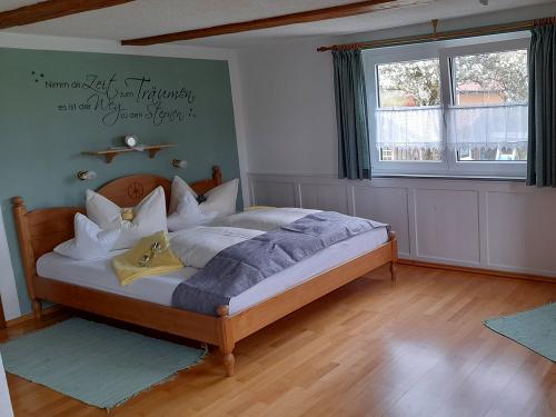 Doppelbett Elternschlafzimmer Spatzenwinkel