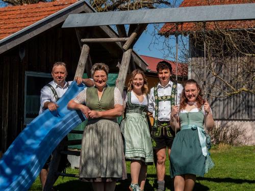 Andi, Patti, Miriam, Jacob & Hanna