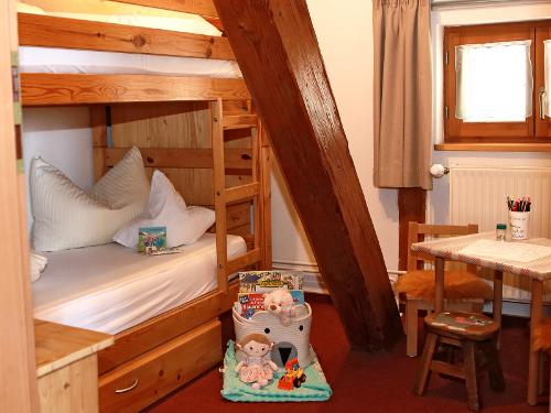 Kinderzimmer mit Stockbett