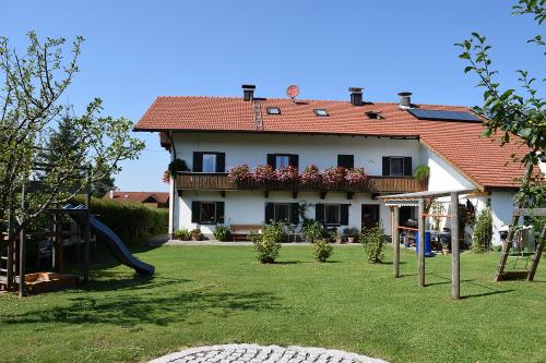 Unser Haus mit Garten