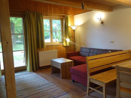 dsc00671Wohnraum Doppelhaus Gänseblümchen