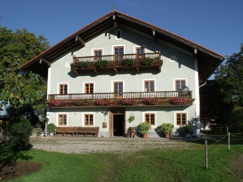 unser Wohnhaus im neuen Gewandt