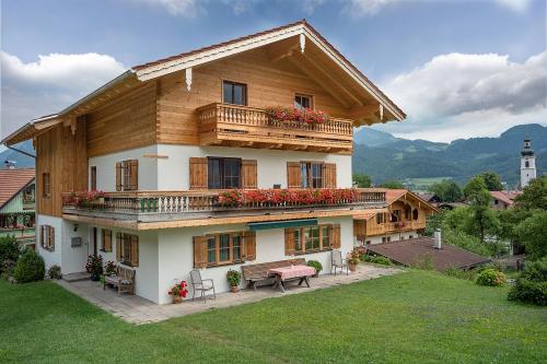 lainthalerhof_bergstrasse_9_niederaudorf_07_2019_haus_aussen_2