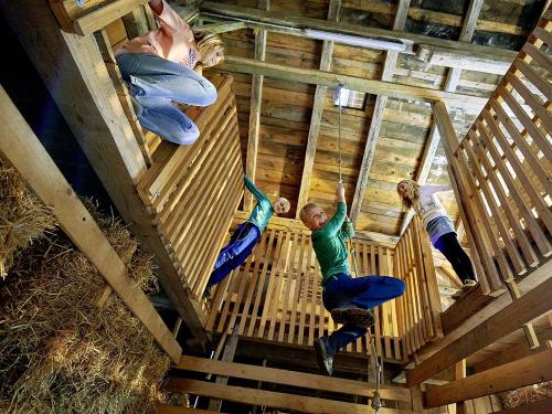 spielscheune_heu_berndlhof_293