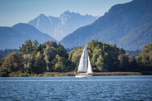 chiemseelandschaftchiemgautourismuse.v20