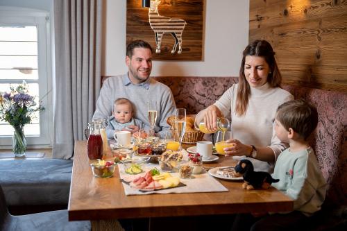 gemütliches Frühstück in der  Ferienwohnung