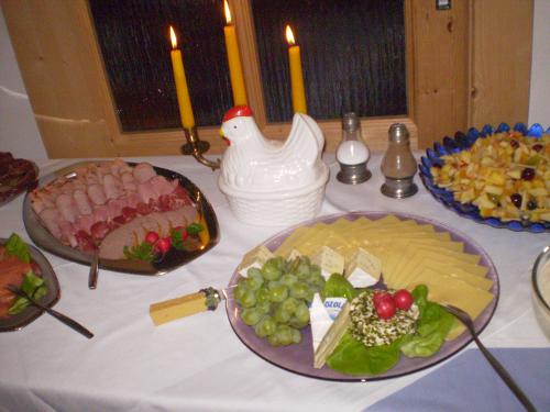 Gratisfrühstück an Ostern und Neujahr Gratisfrühstück an Ostern und Neujahr