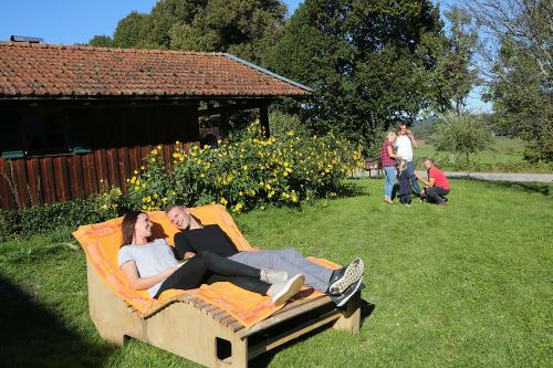 Im Garten mit Liege