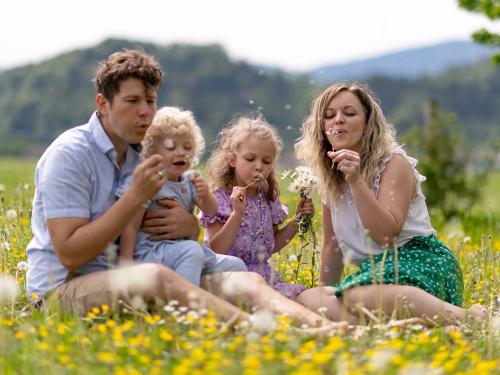 Grossrachlhof_Grassau_04_2024_Familienportraits_12