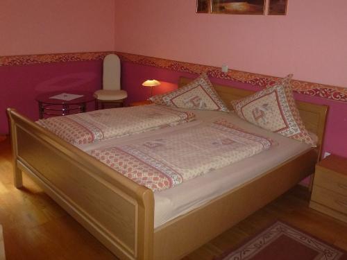 kieferschonungschlafzimmer
