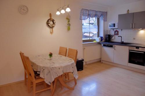Ferienwohnung 2 - Küche