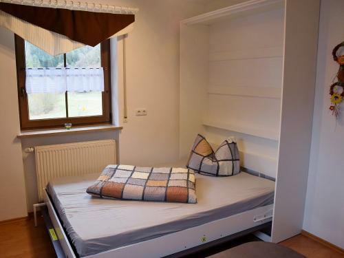 Ferienwohnung 1 - Küche/Schrankbett