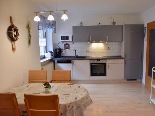 Ferienwohnung 2 - Küche