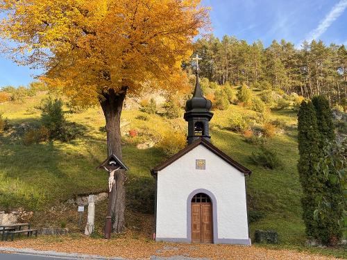Umgebung   Kapelle Haselbrunn