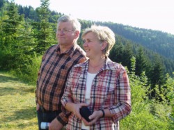 Unser Hof aus der Ferne