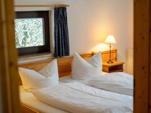 Wohnung 2 - Schlafzimmer