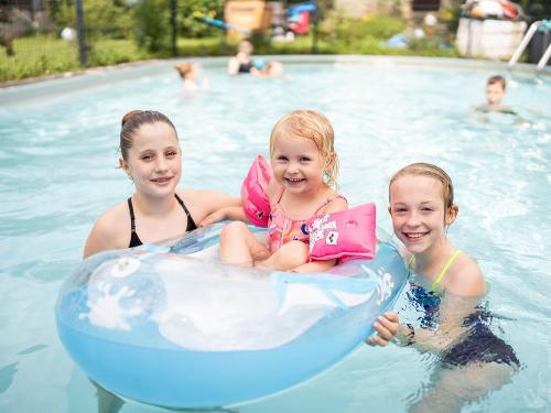 Spaß im Pool