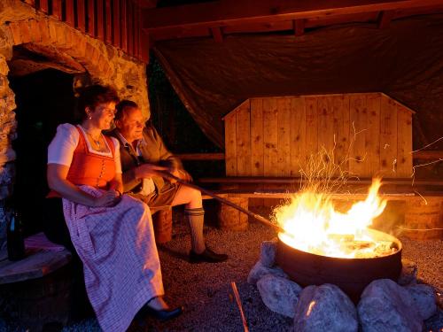 Im Sommer: Jede Woche Lagerfeuerabend