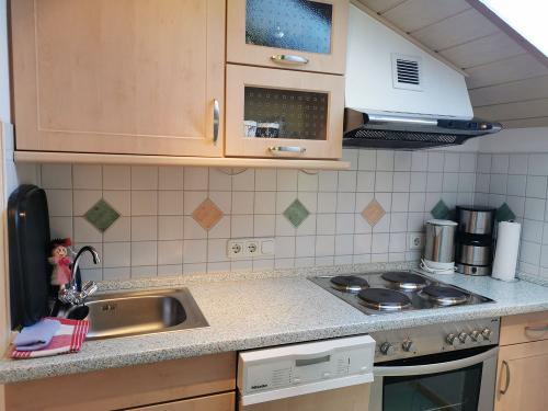 Küche mit Spülmaschine Küche mit Spülmaschine