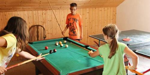 billiard