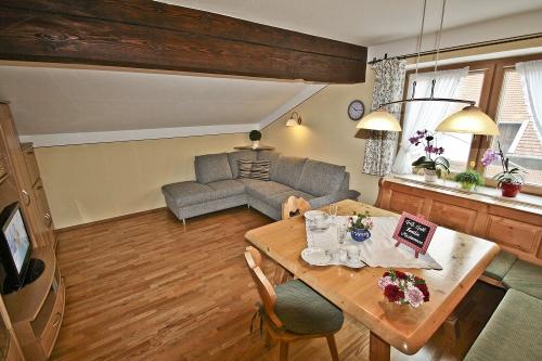 Wohnzimmer Abend-Liacht