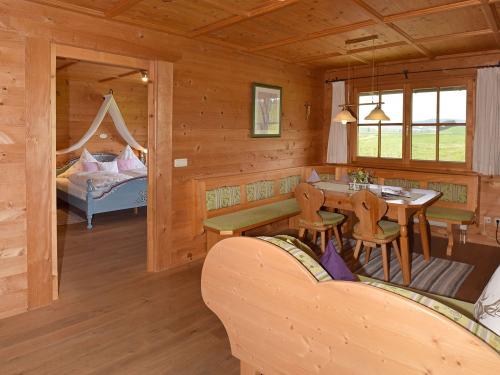 Wohnzimmer Hochplatte