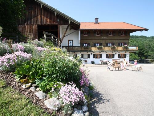 Herbstbauernhof
