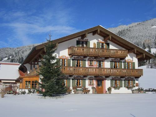 Winter 2012/2013 Winter 2012/2013