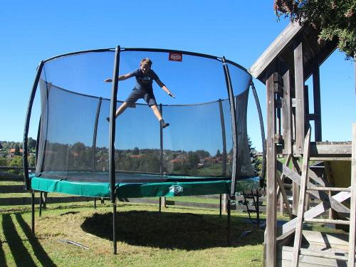 Trampolin springen
