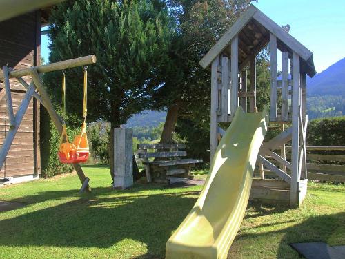 Hauseigener Spielplatz