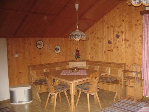 Essecke Ferienwohnung "Windpäßl"