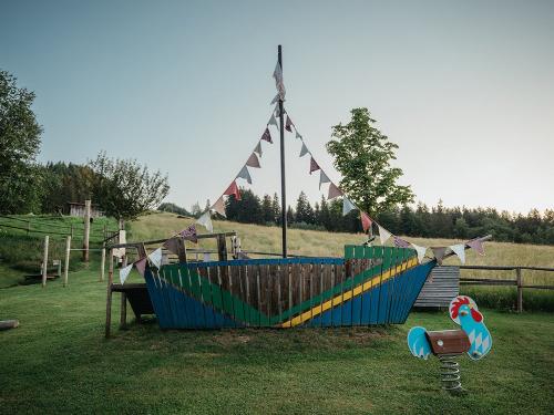 Bussjägerhof Spielwiese Piratenschiff