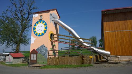 Elefantenrutsche
