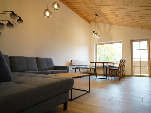 Wohn- u. Essbereich Fewo 7 u. 8 Wohn- u. Essbereich Fewo 7 u. 8